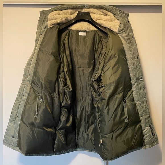 John Elliott Oversized Parka Size 4 (L)-$650 (Retail $2000) 90/10 fill - Picture 3 of 9